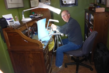 Wayne at the tying desk Wayne at the tying desk